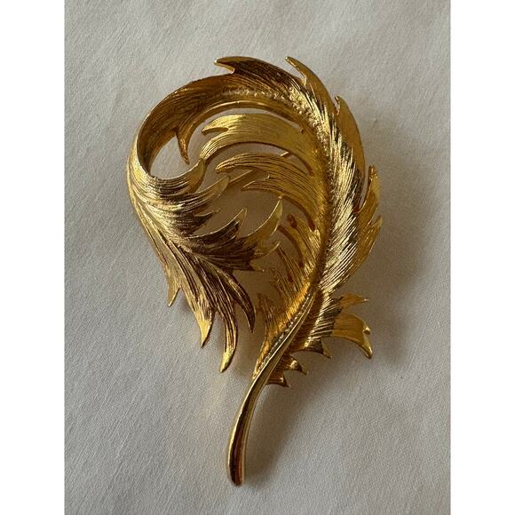 Six 6 Vintage Brooches Pins-Monet-AAi-Others-Rhinestone-Gold Tone-Silver Tone - Picture 9 of 12